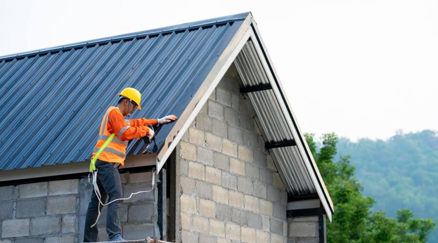 Expert Emergency Roof Repairs services in Eskridge, KS